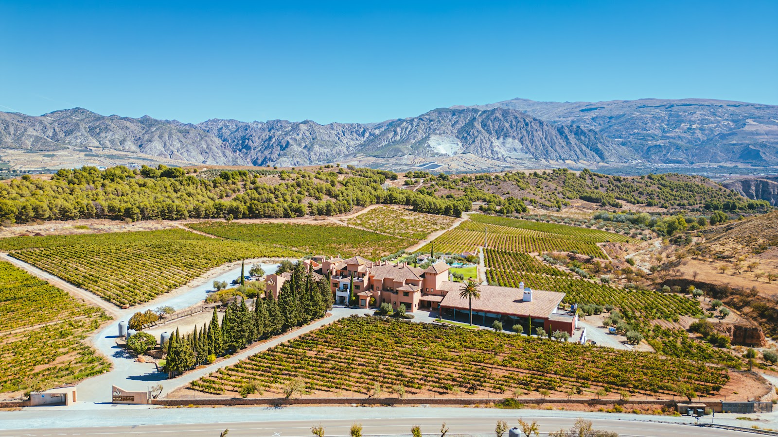 Hotel & Winery Señorío de Nevada
