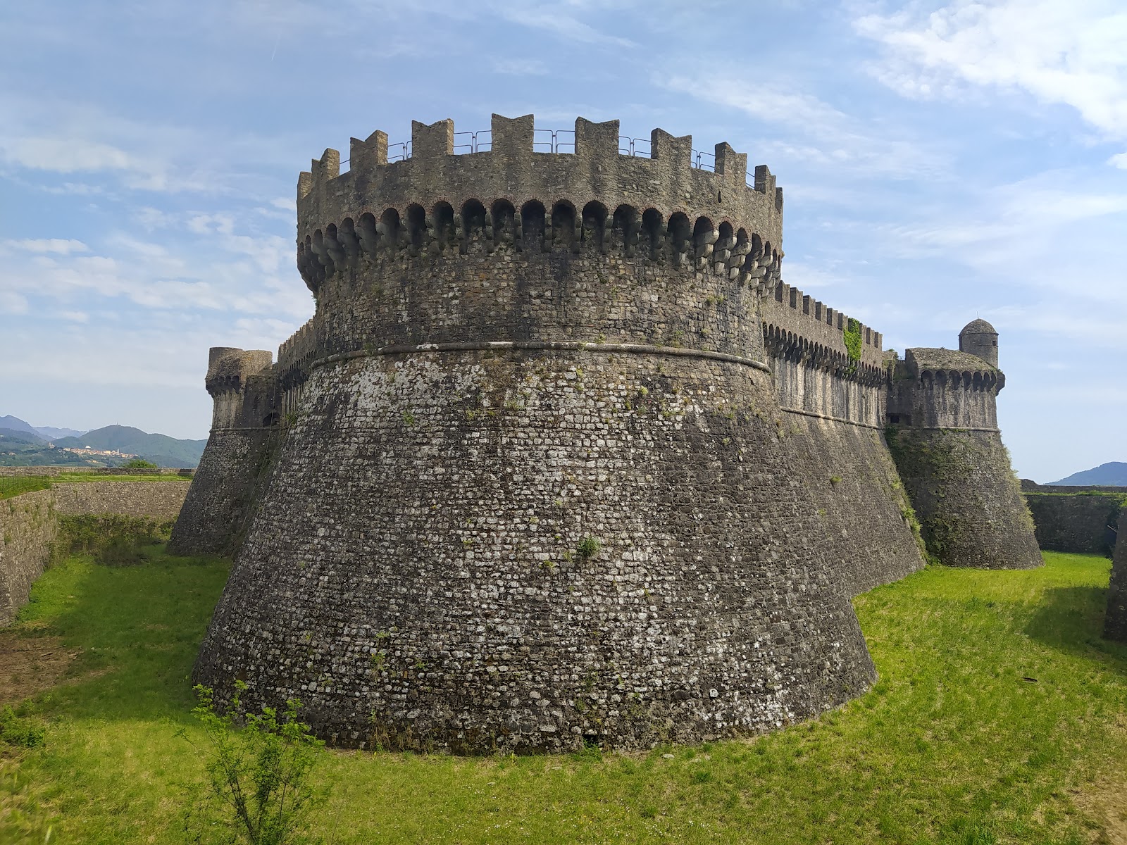 Fortezza di Sarzanello