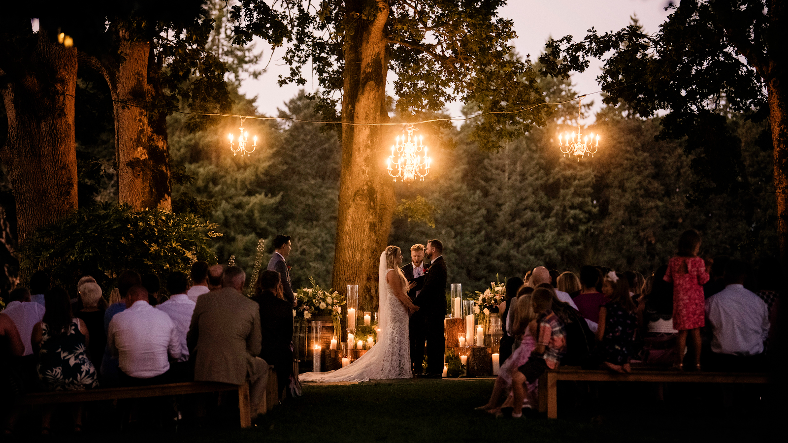 Postlewait's Country Weddings