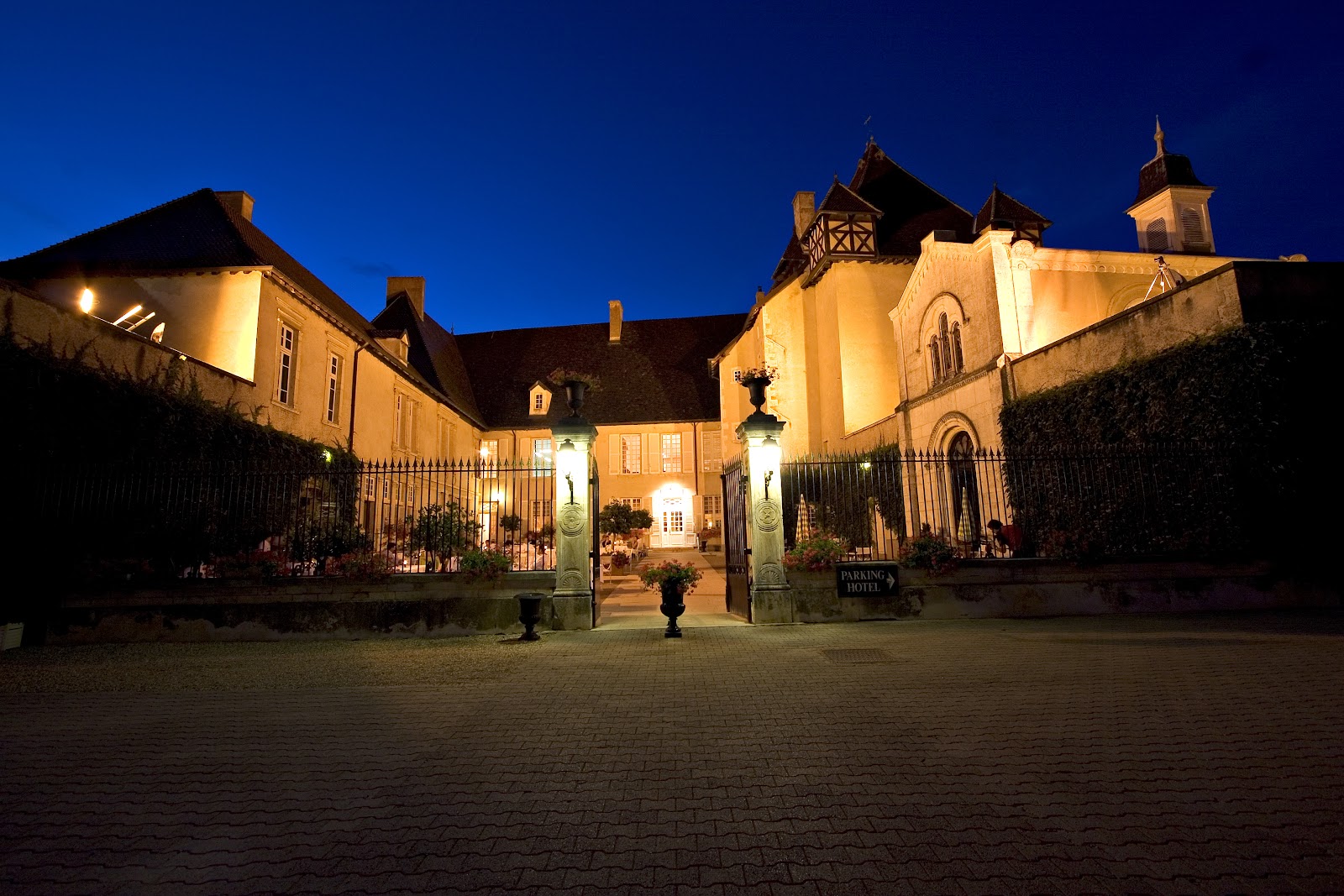 Château of Pizay, wedding venues, Auvergne-Rhône-Alpes