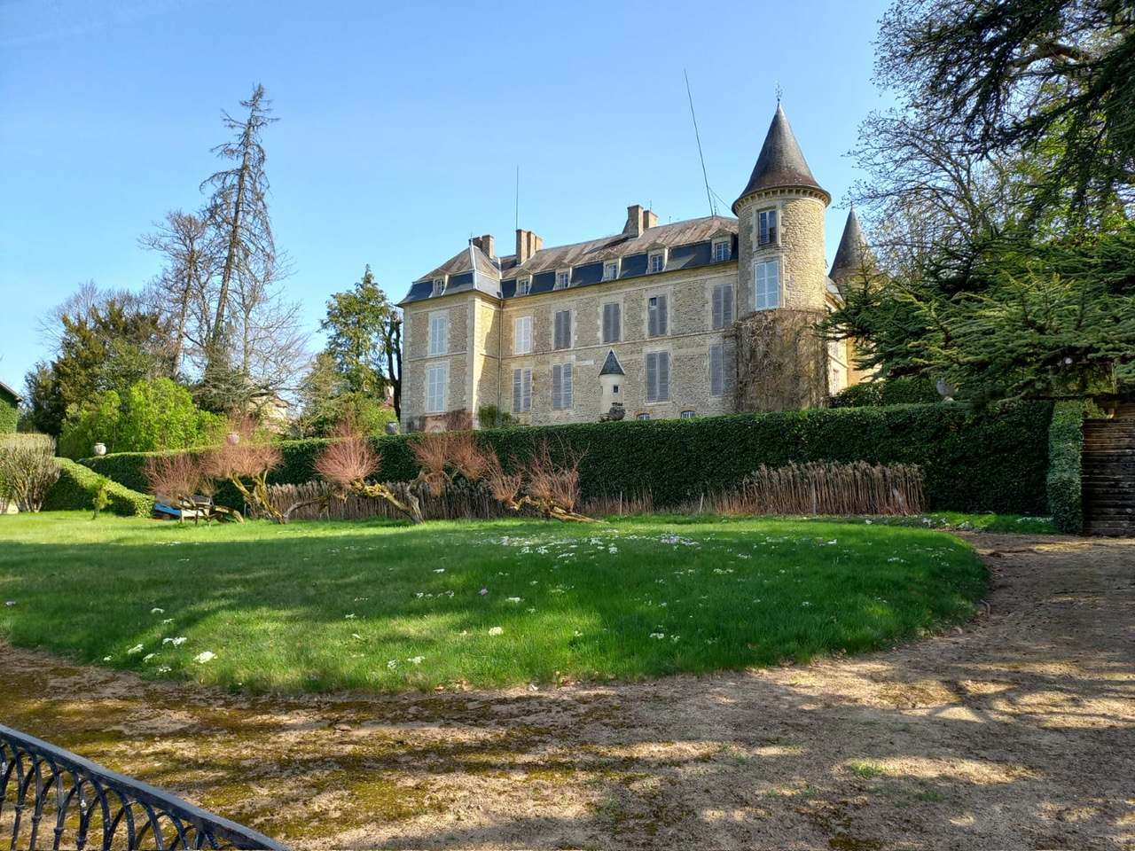 Château De Tharoiseau, قاعات أعراس, بورغون-فرانش كونته