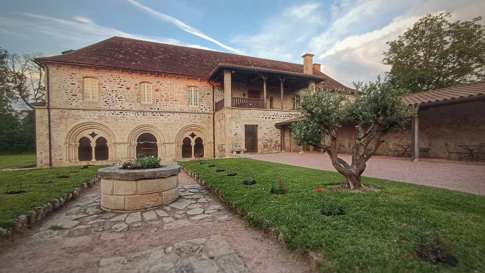 Abbaye Saint Gilbert - Salles de réception - Chambres d'hôtes