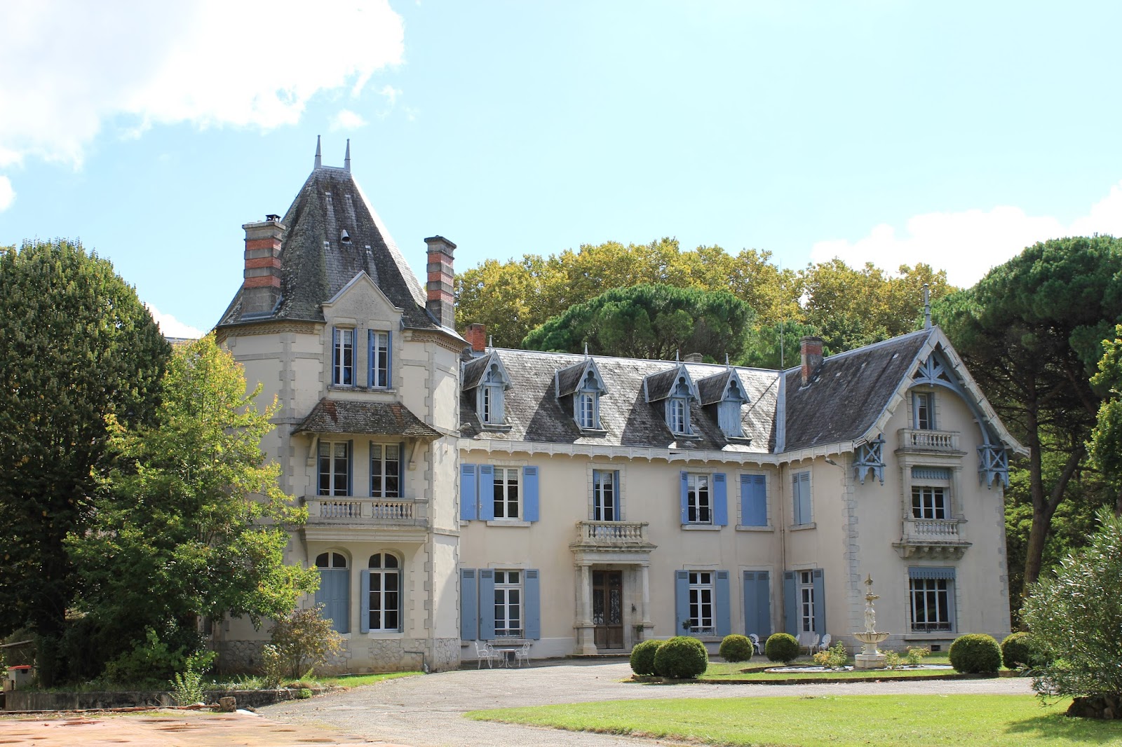 Gîtes du Château De Morin