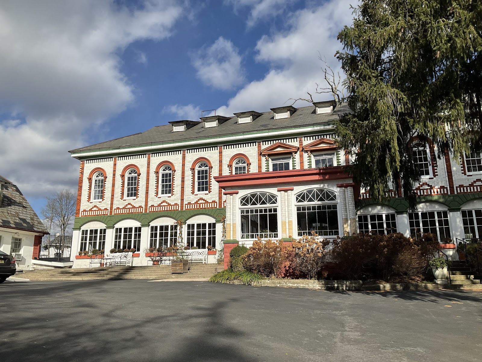 The Hall at Castle Inn