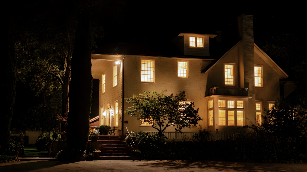 Voorhies Mansion and Lounge