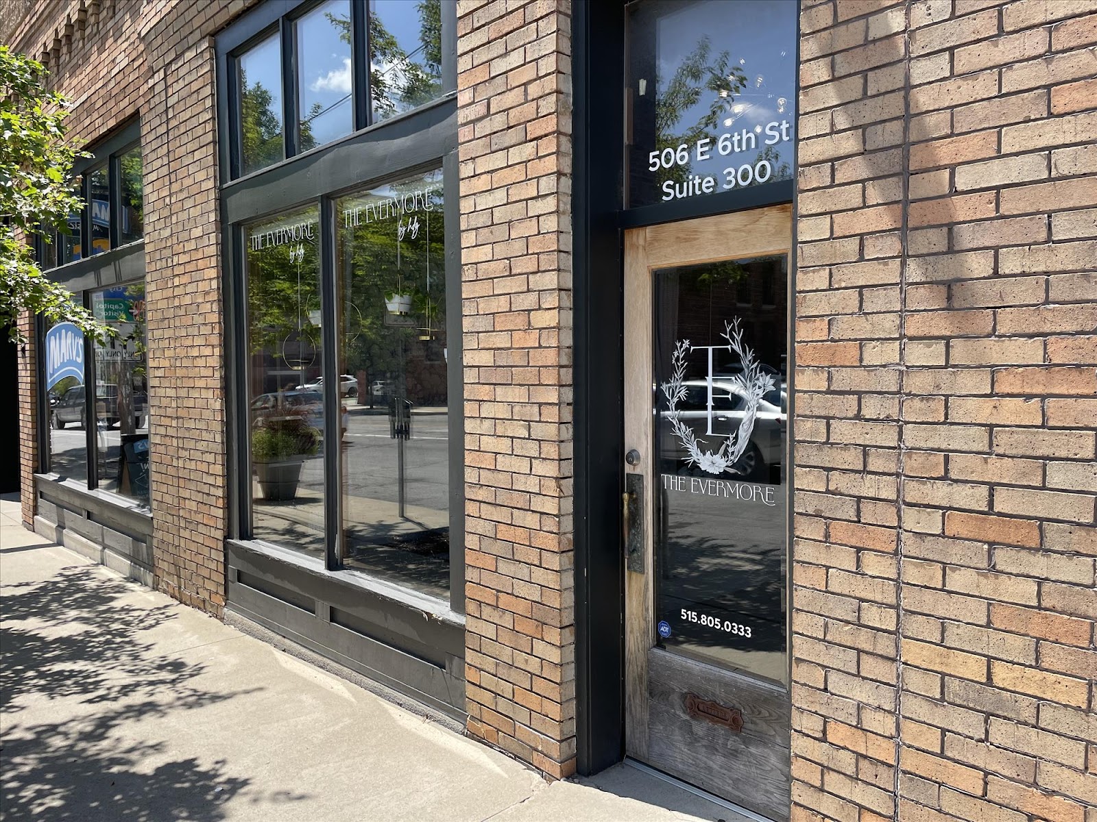 The Darlin' Beauty Lounge