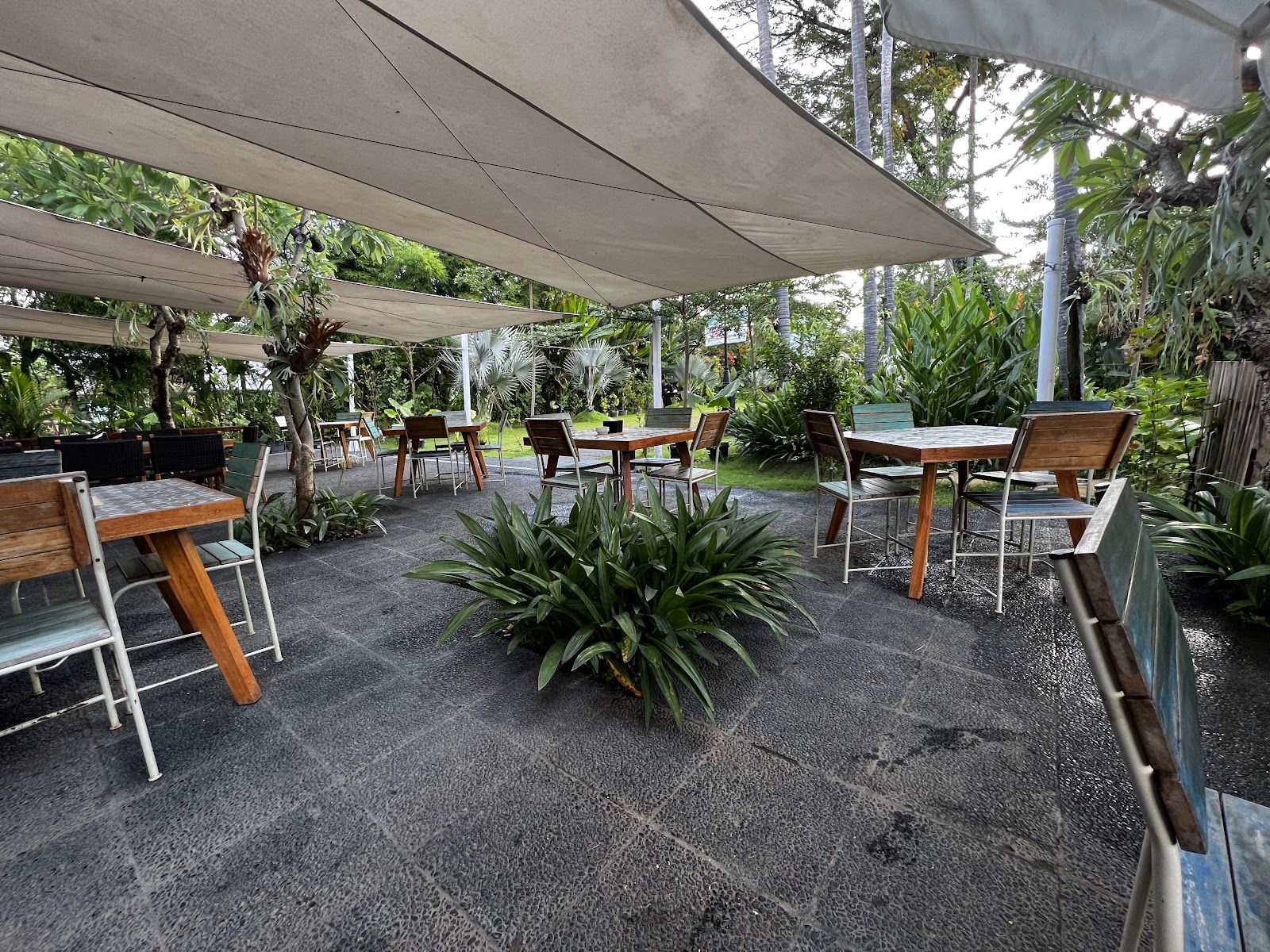 Renoma Garden