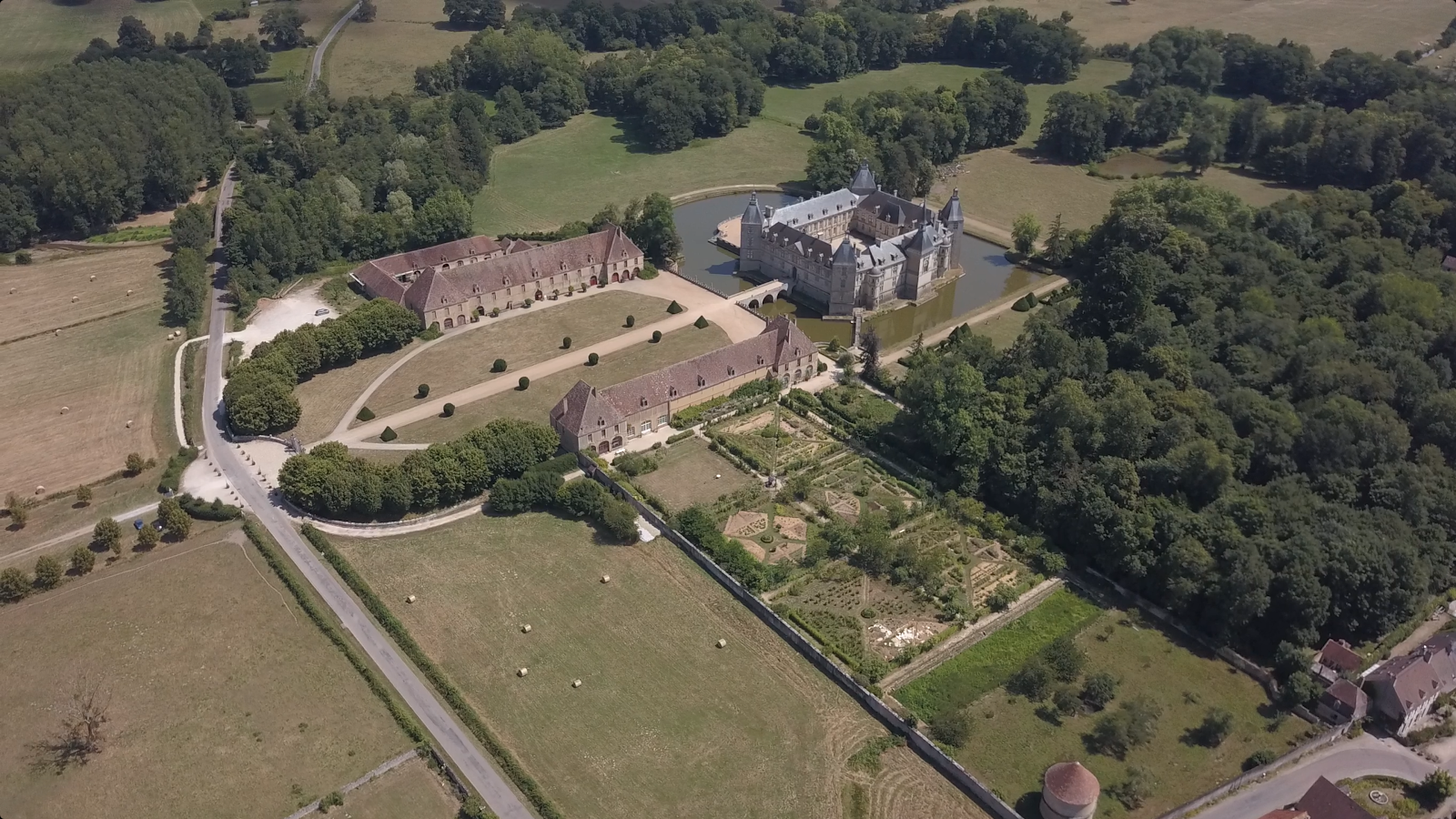 Château de Sully, tempat pernikahan, Bourgogne-Franche-Comté