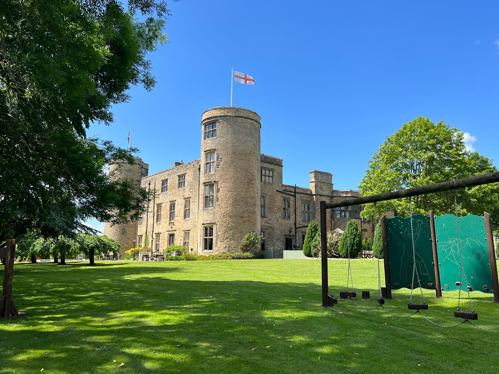 Walworth Castle Hotel