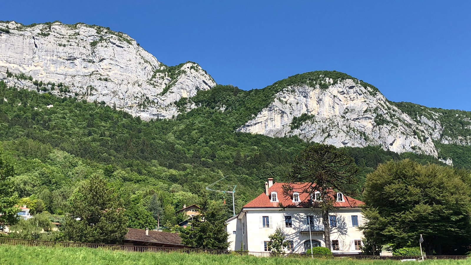 La Croix Des Champs