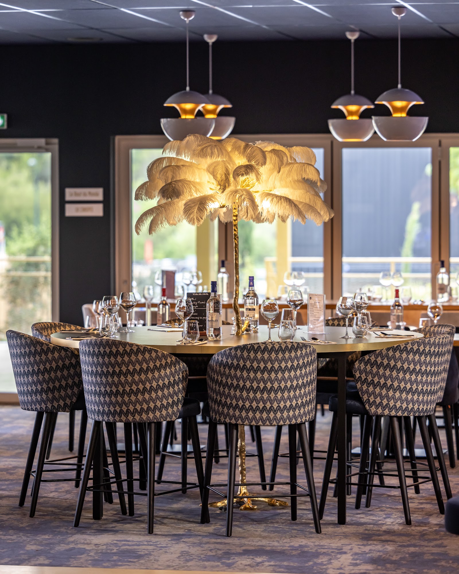 La Bandeja-Perigueux -Restaurant Padel-Golf Simulateur-Boutique-Institut De Beauté-Salle De Séminaire-Borne Recharge