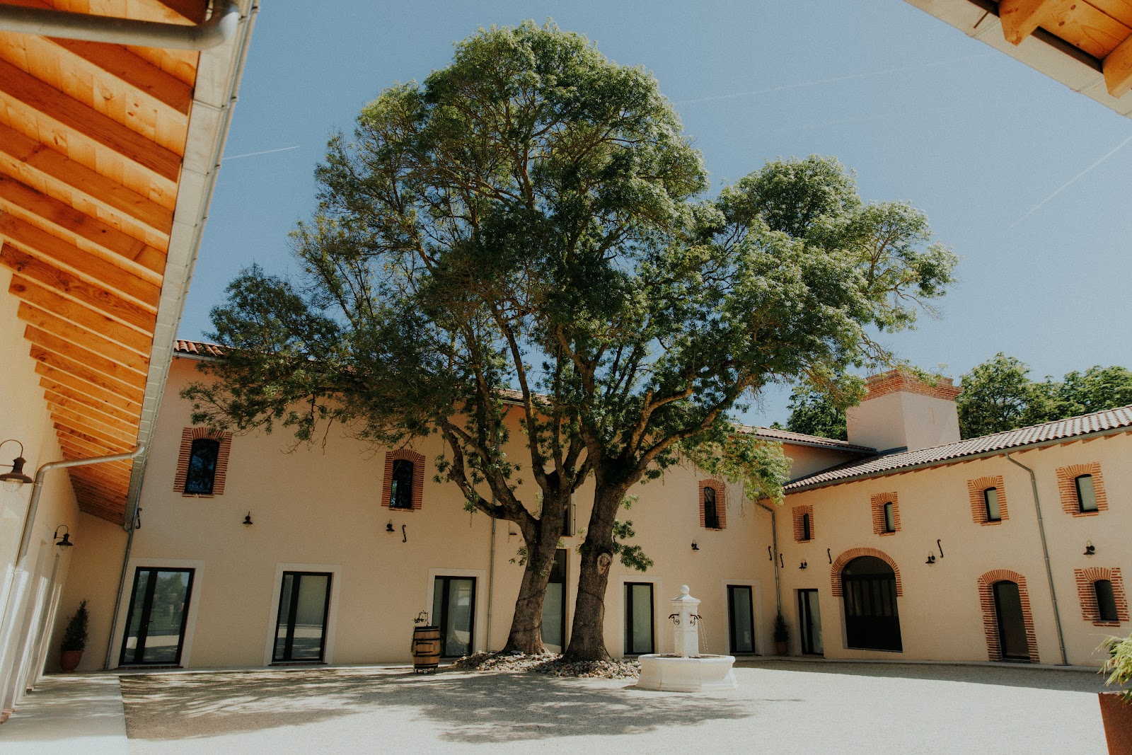 Château De La Busquette, wedding venues, Occitanie