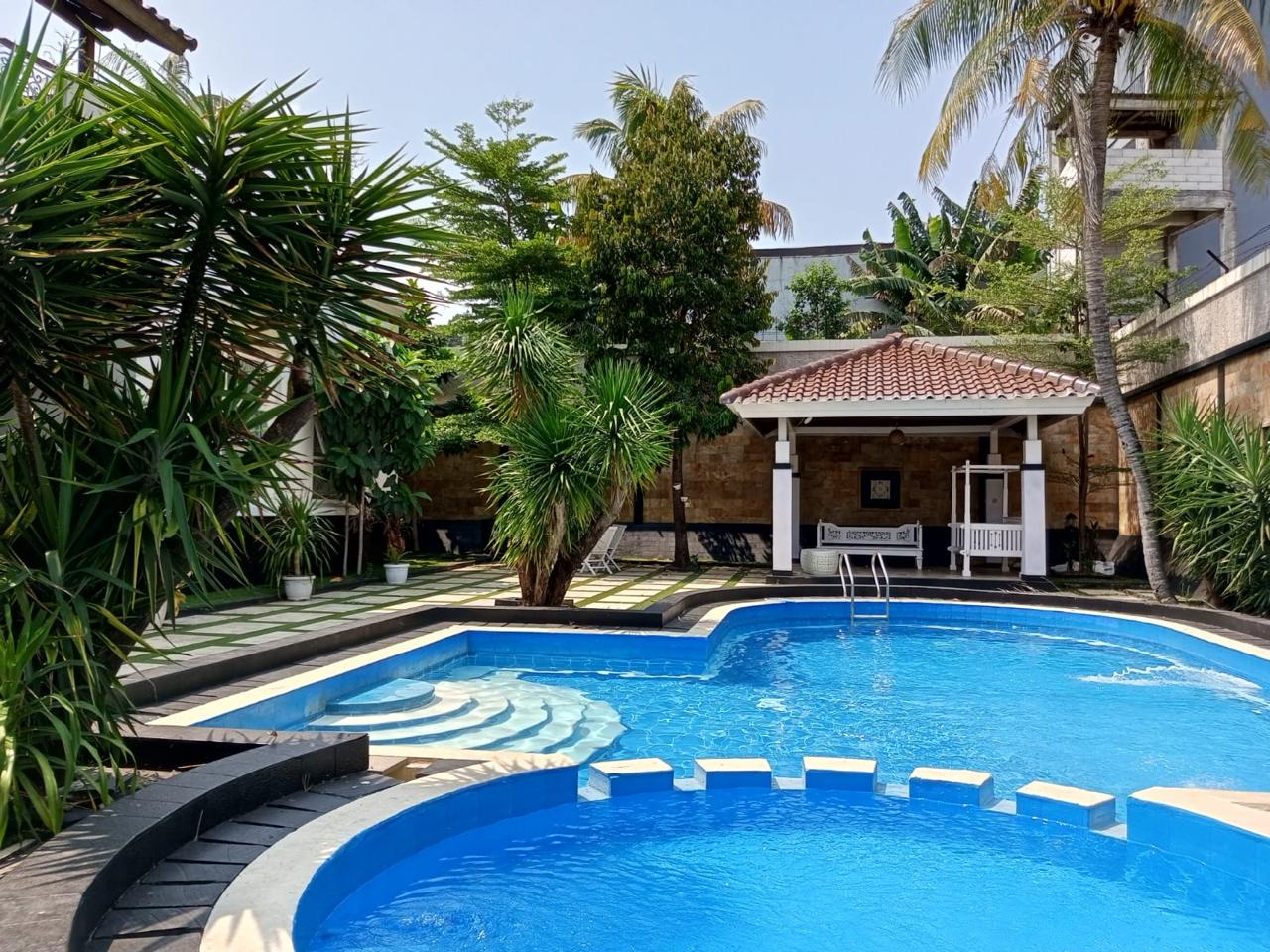 Villa Lamya
