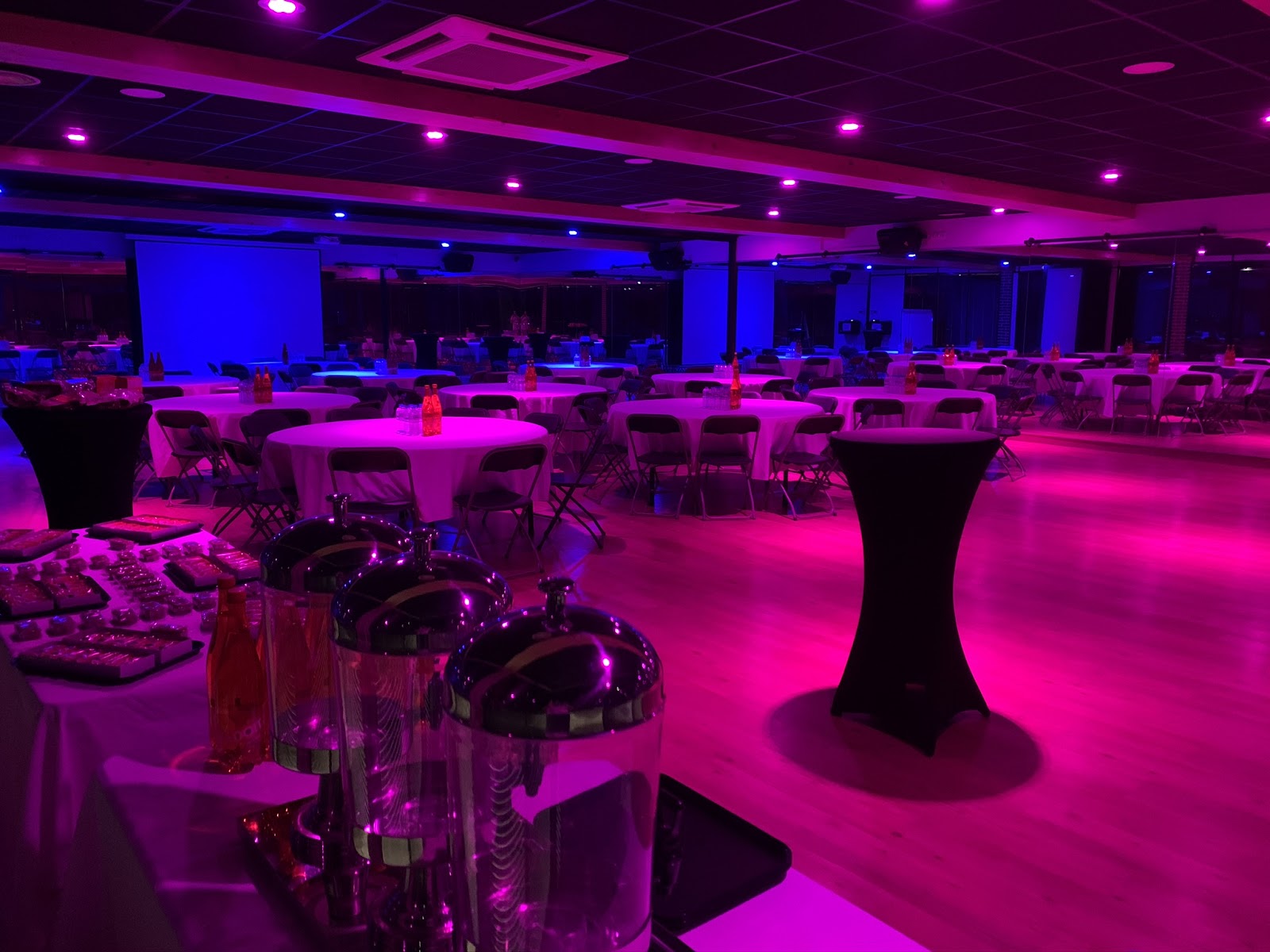 Location De Salle À Saint-Etienne - Location Anniversaire, Entreprise, Evénementiel