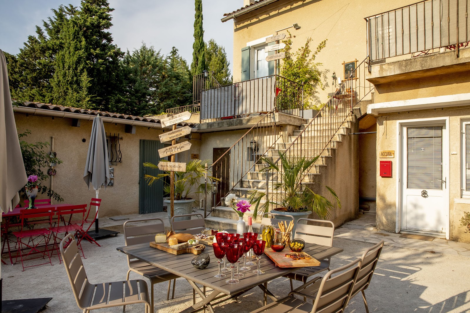 Le Mas Saint Gens, wedding venues, Provence
