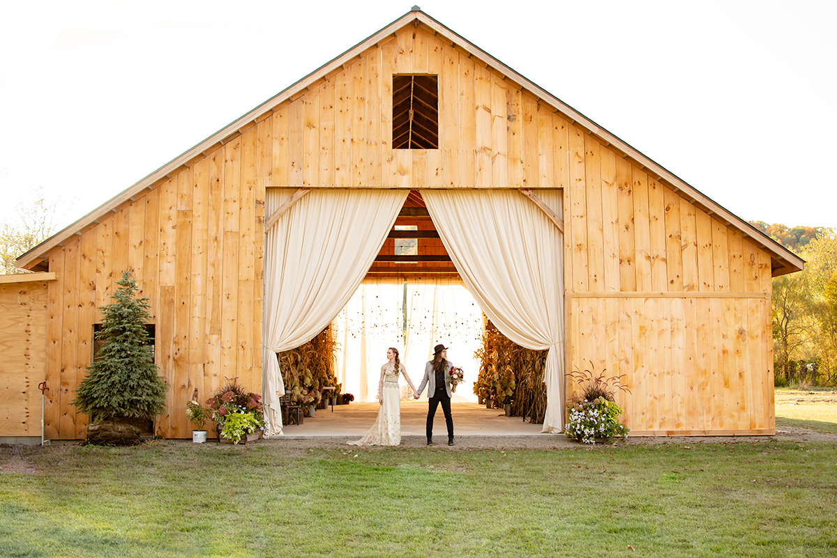 Gables & Gardens Wedding & Event Barn, tempat pernikahan, Norte