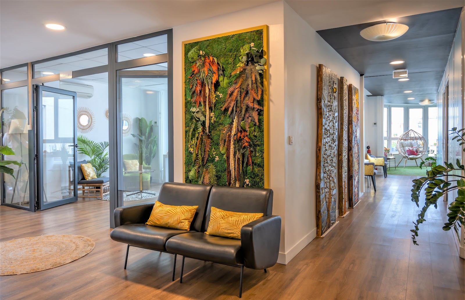 Cozy Meeting Center Room Rental Paris 8