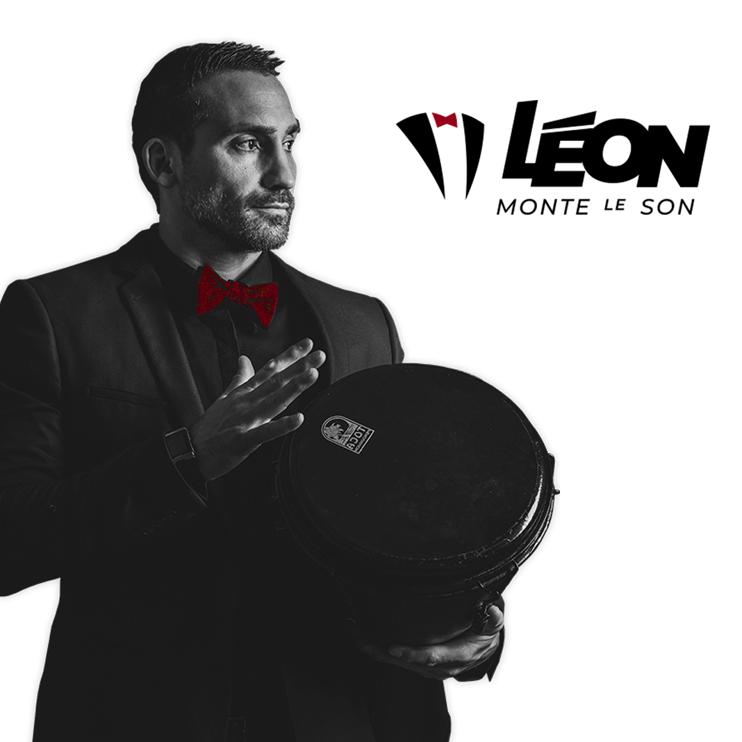Leon monte le son