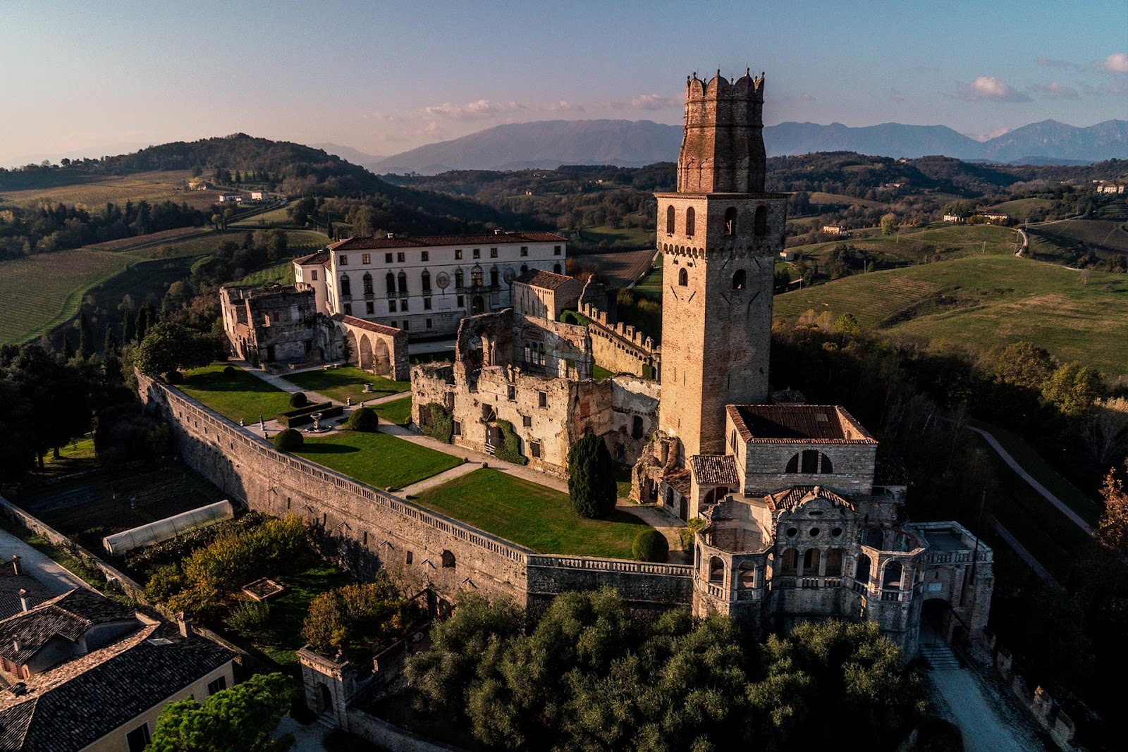 Castello di San Salvatore