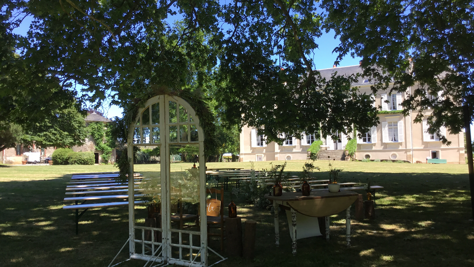 la cour des montys, tempat pernikahan, Lembah Loire