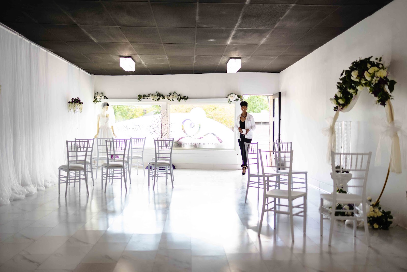 Tye the Knot, Wedding Chapel