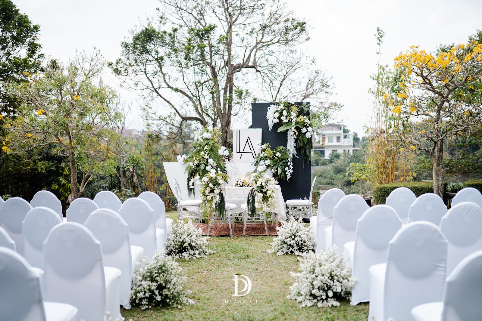 Towers Garden - Outdoor Wedding Venue Bandung
