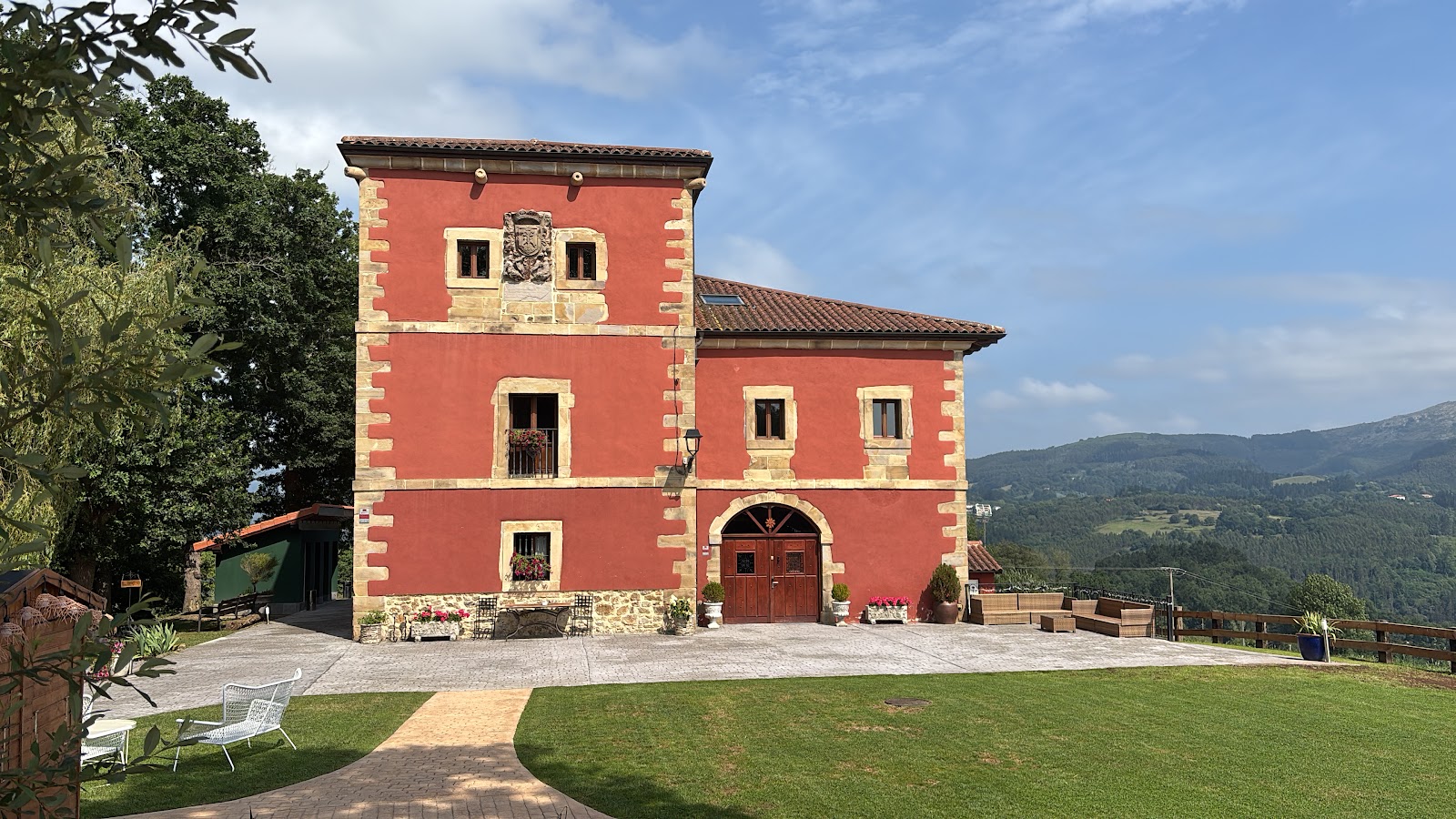 Palacio Horkasitas Arzentales ( Torre Horkasitas)