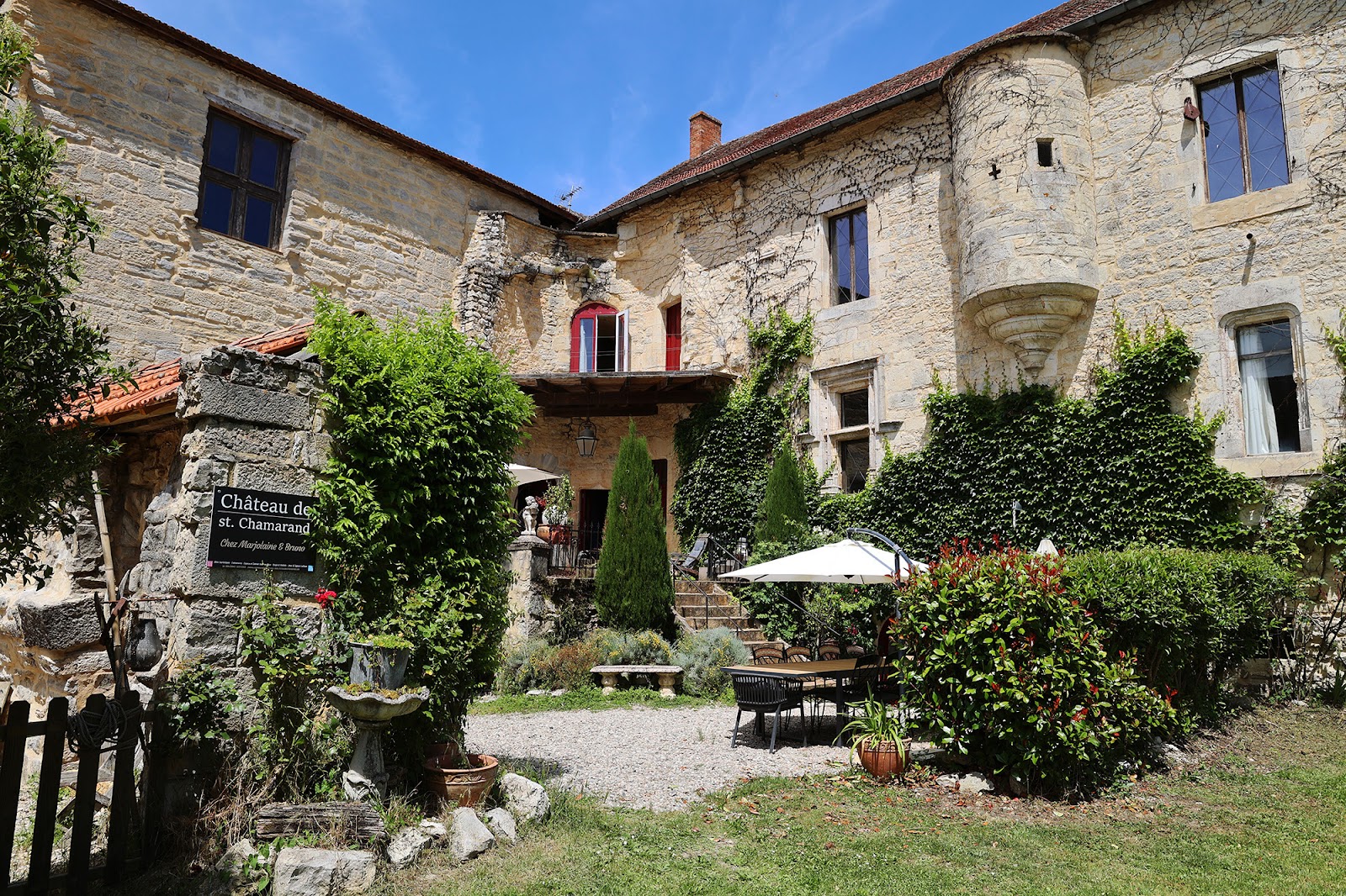 Château De Saint-Chamarand Gîtes & Expériences Immersives