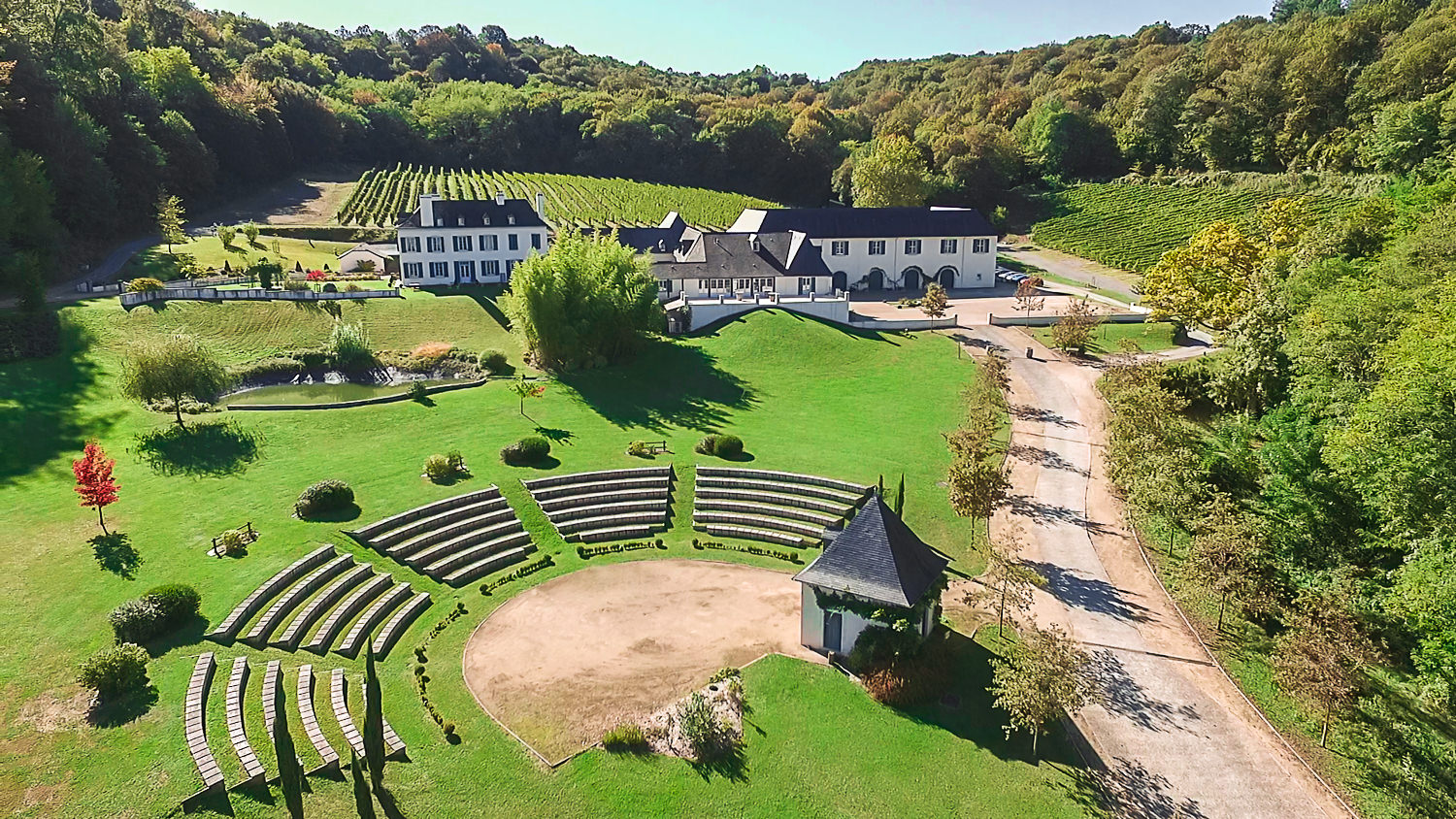 Domaine du Cinquau - Vins de Jurançon et espaces de réception.