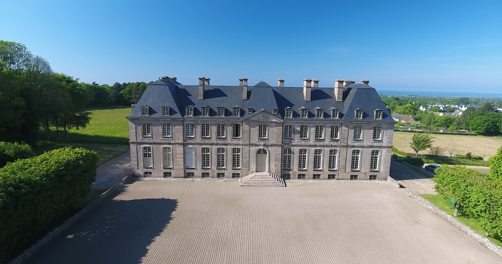 Château De Saint Pierre Église : Location De Salles De Réception