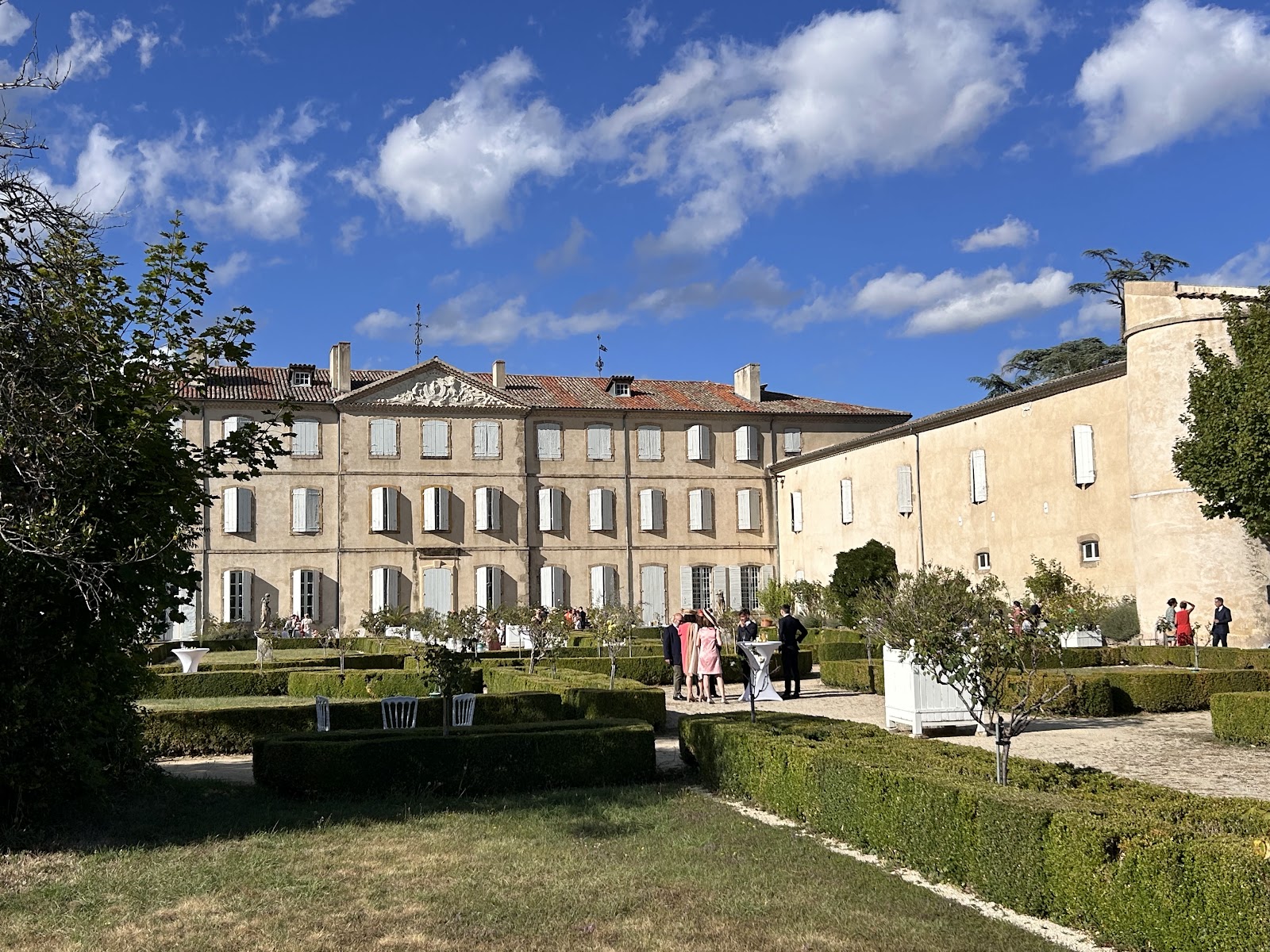 Château de Gourdan, قاعات أعراس, أوفرني-رون ألب