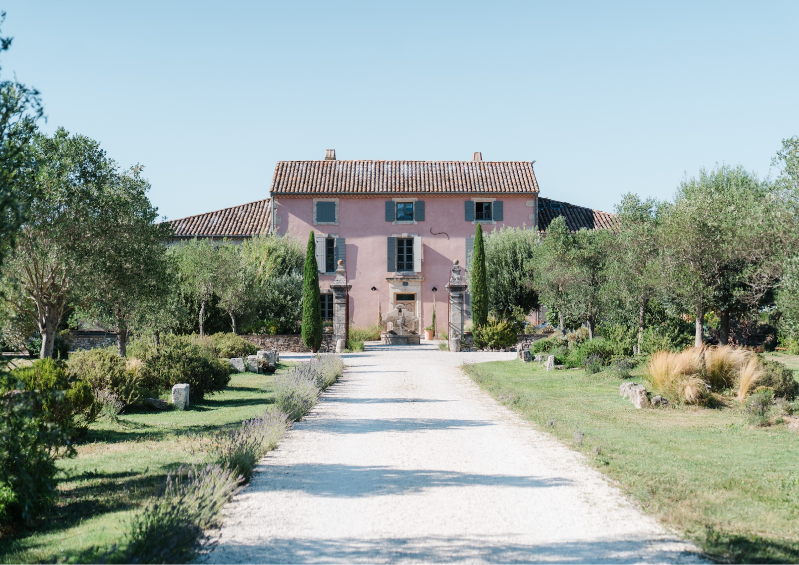 Domaine des Terres Noires, قاعات أعراس, أوفرني-رون ألب