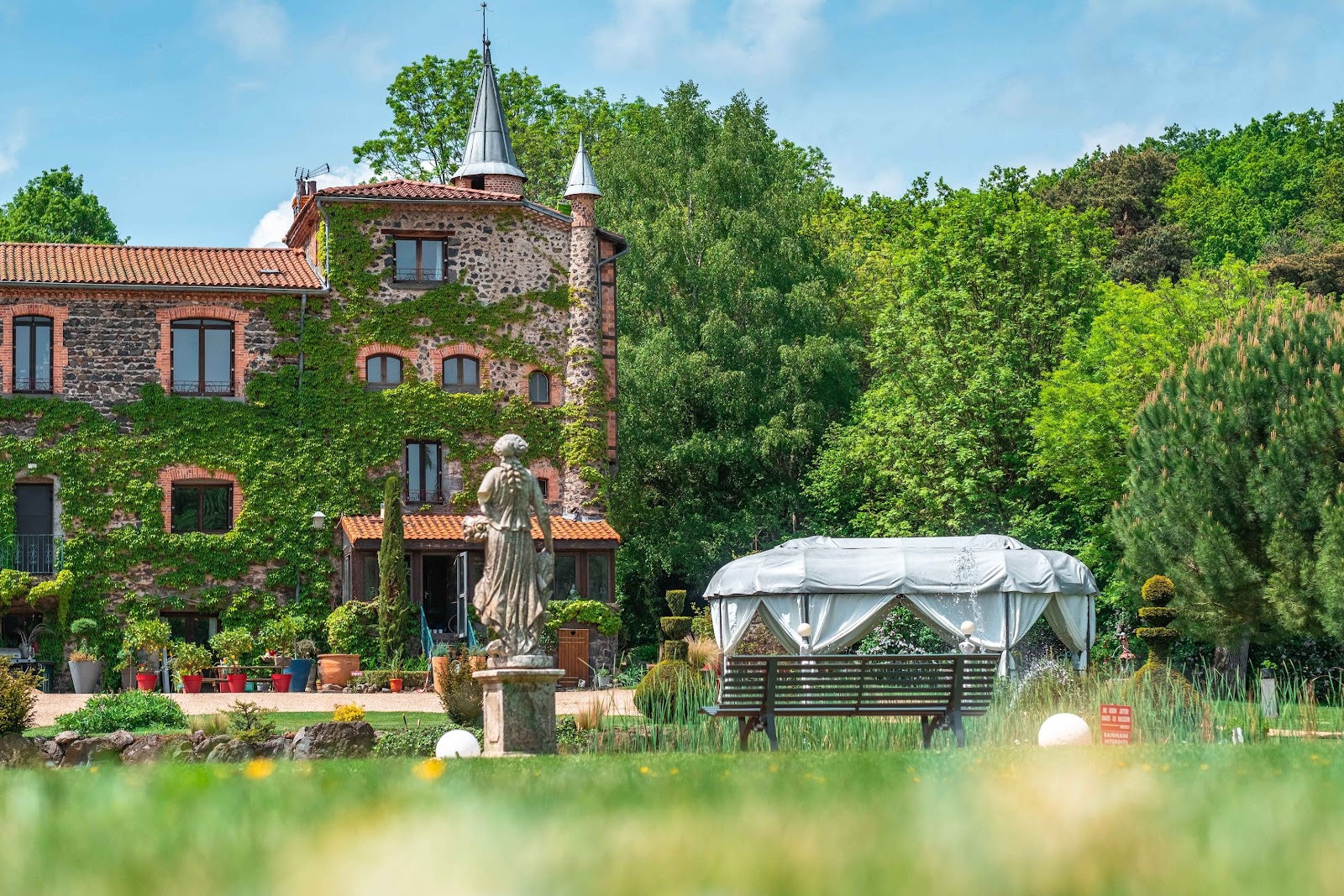Area Family De La Pradat, tempat pernikahan, Auvergne-Rhône-Alpes
