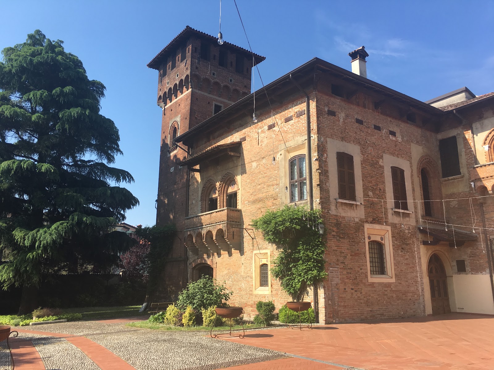 Castello di Dello, wedding venues, Lombardy