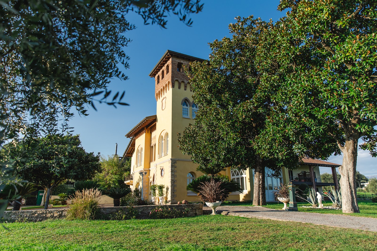 Villa Tosi, wedding venues, Lombardy