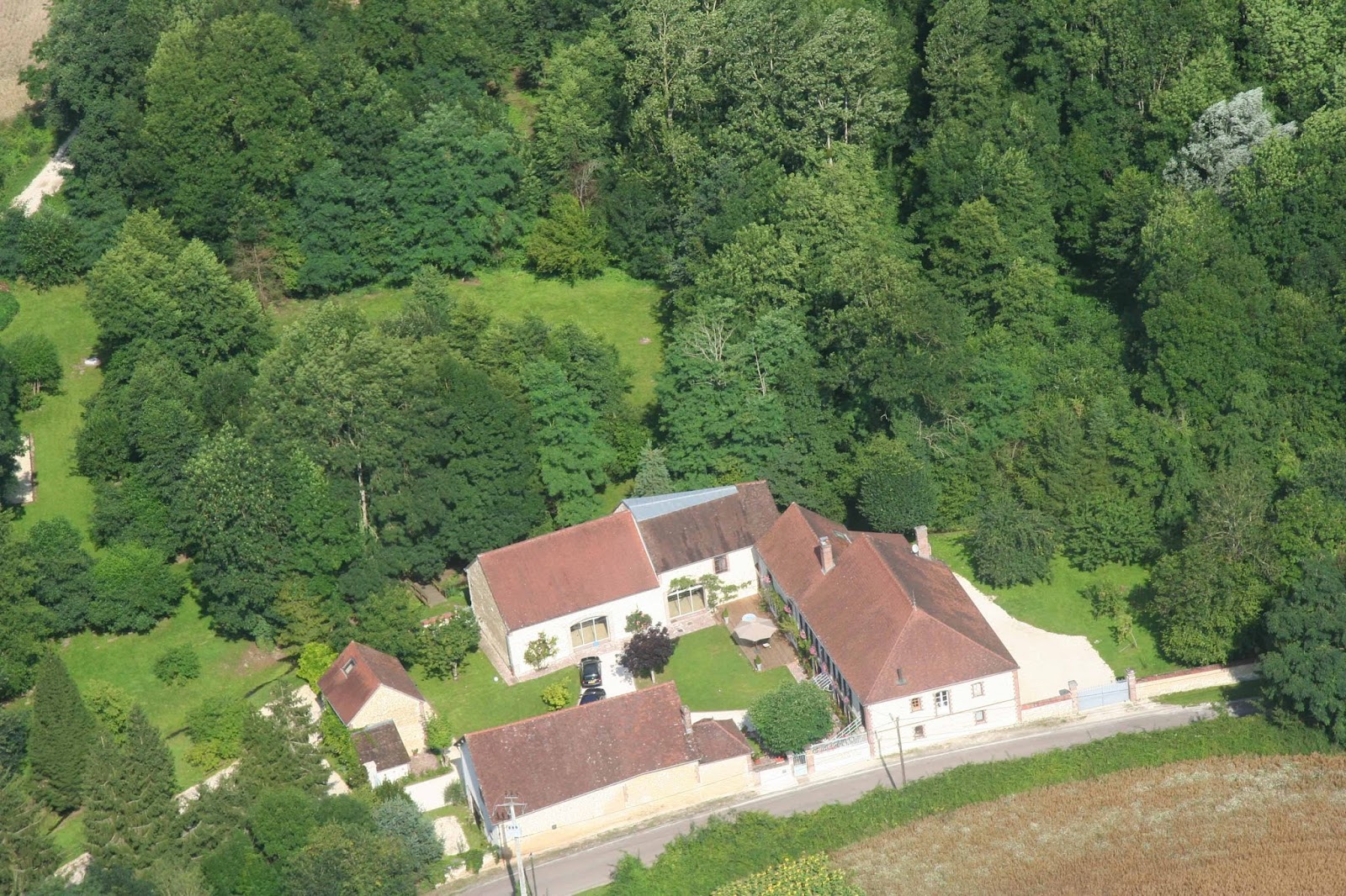 Domaine des Granges - Reception Room and Garden, tempat pernikahan, Bourgogne-Franche-Comté